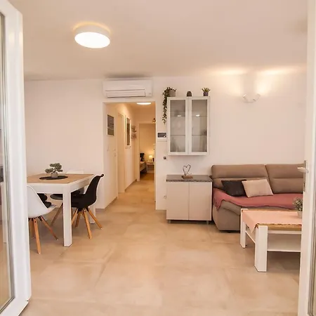 Apartman Casarosa *